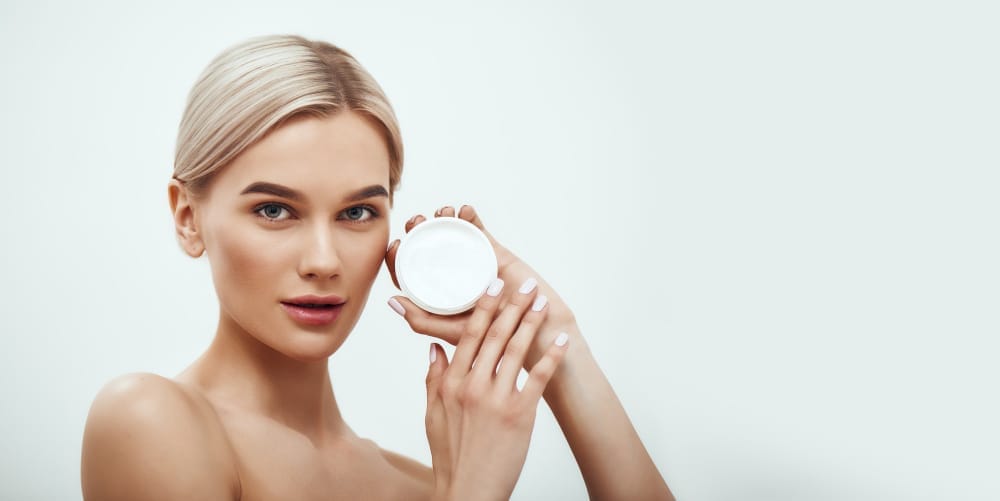 Ce ingrediente să eviți în produsele cosmetice