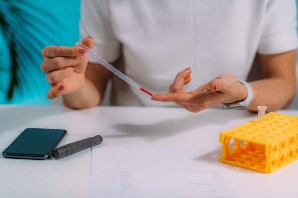 Hemoglobina glicată HbA1c: ce arată și ce valori sunt considerate normale