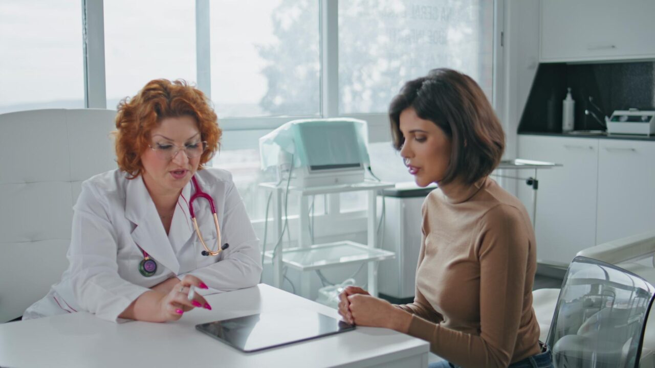 Terapia hormonală și riscul de cancer de sân: ce trebuie discutat înainte de tratament